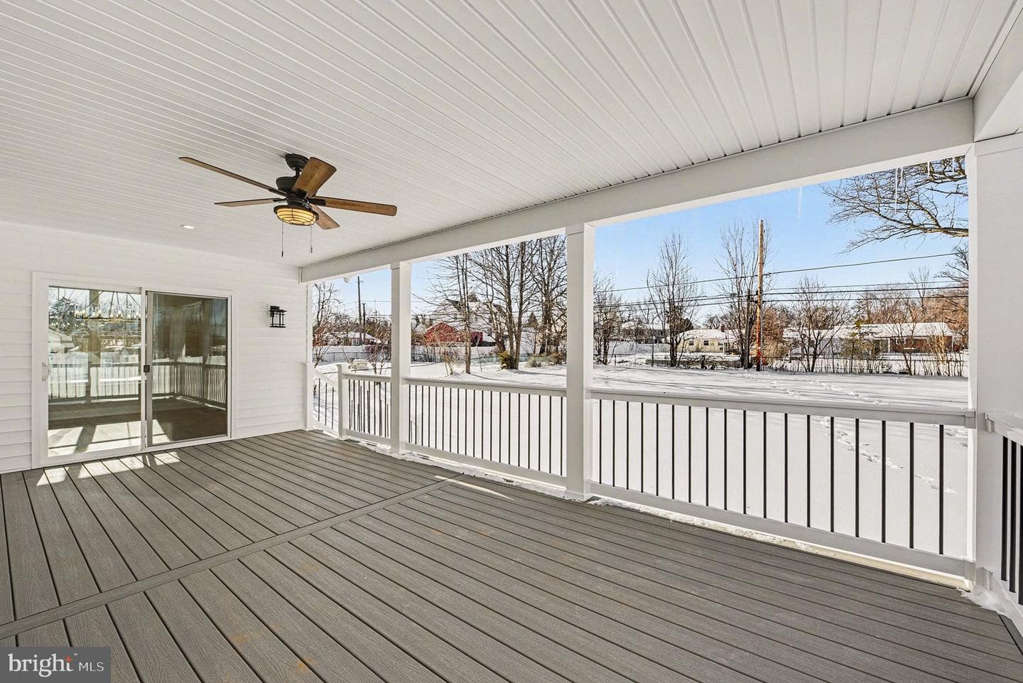 726 Erlen Road photo 11