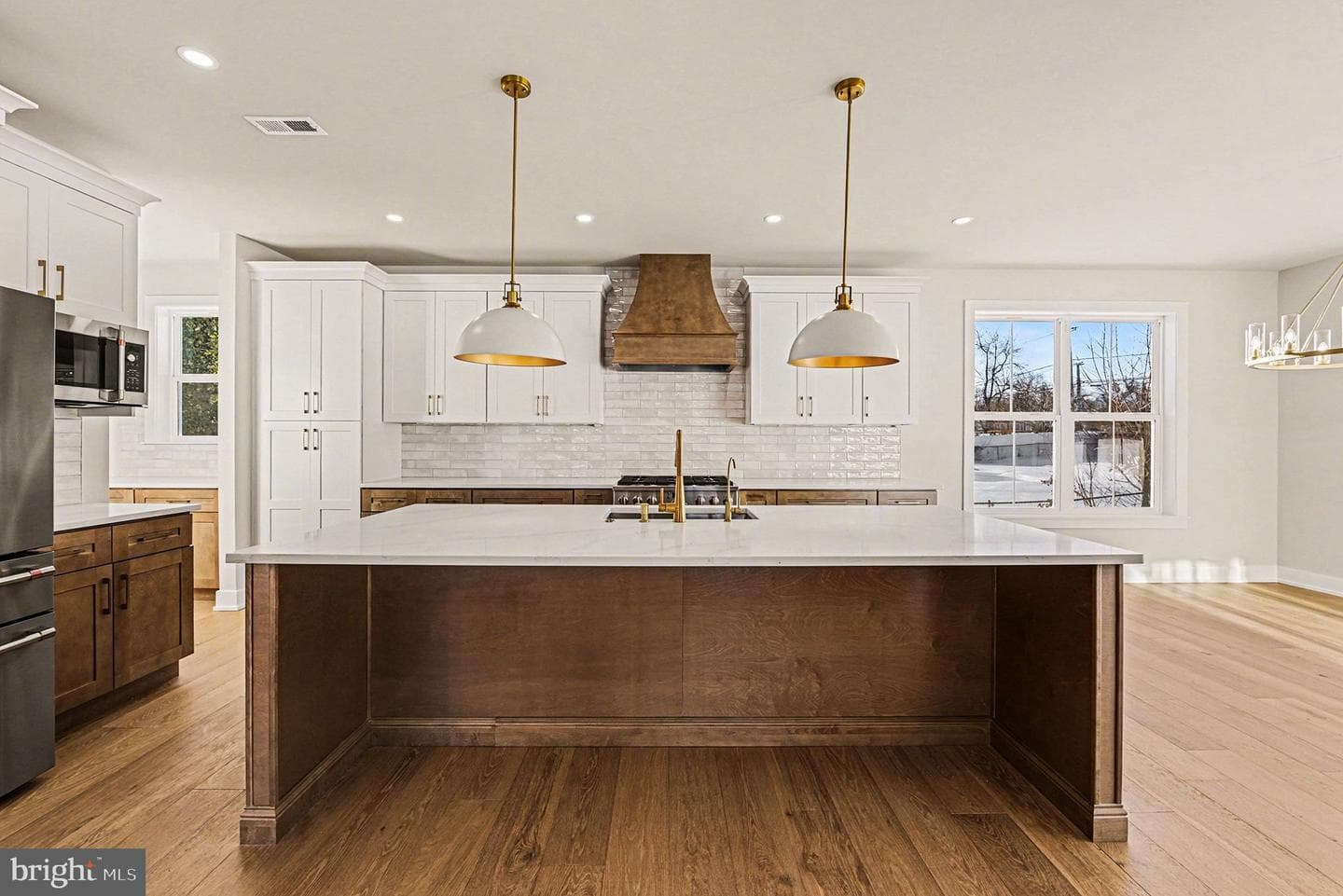 726 Erlen Road photo 12