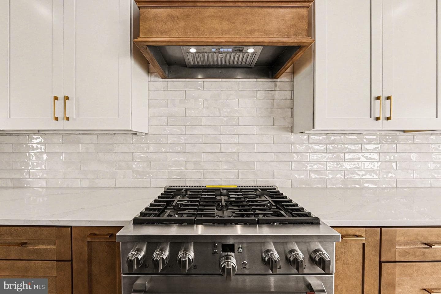 726 Erlen Road photo 17