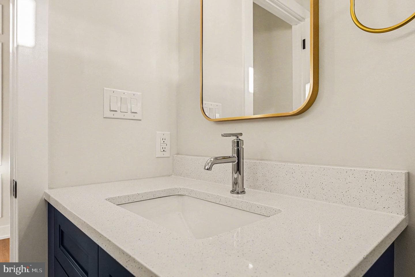 726 Erlen Road photo 30