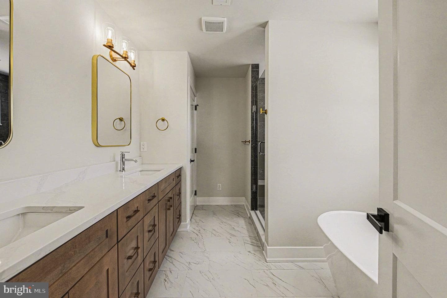 726 Erlen Road photo 37