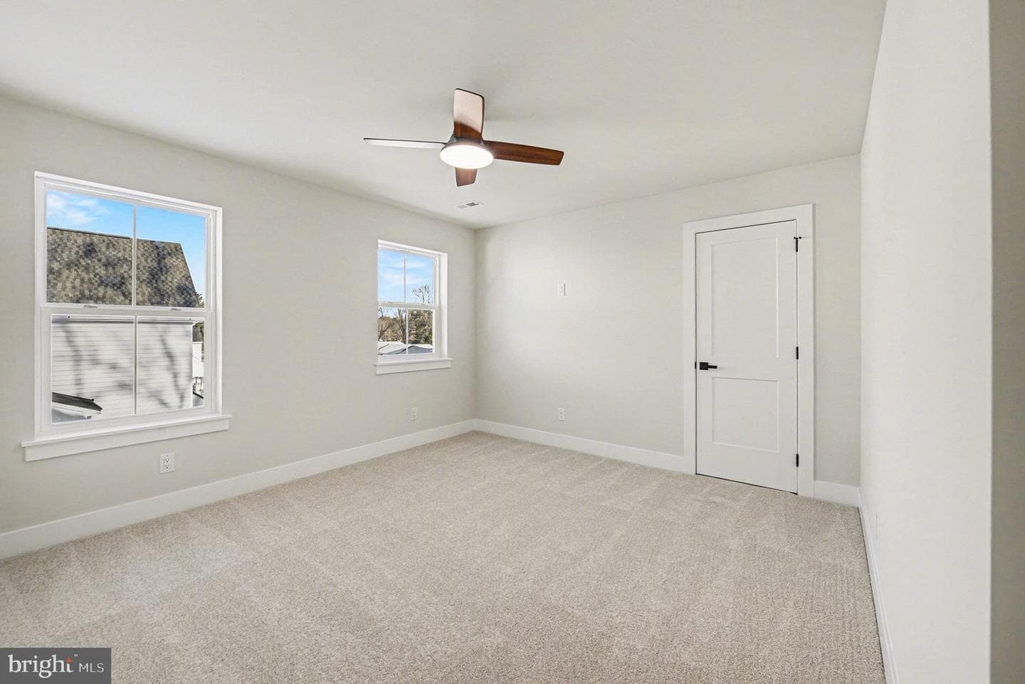726 Erlen Road photo 42