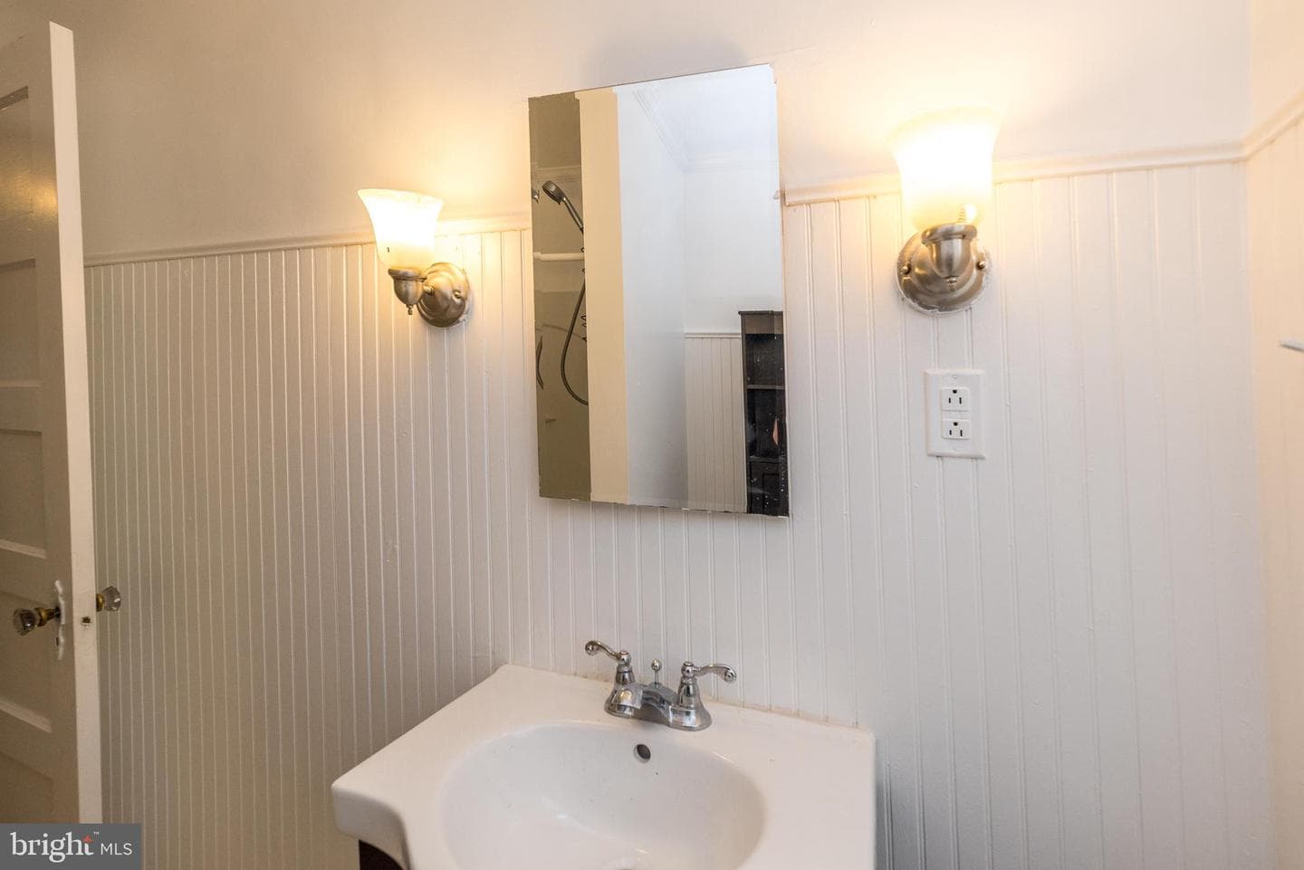 22 E 6th Street photo 27