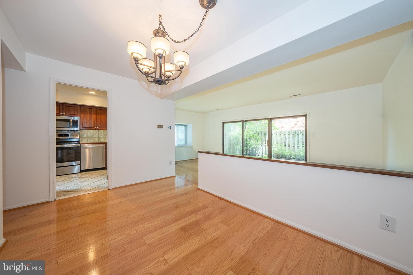 102 W Montgomery Avenue #a photo 8