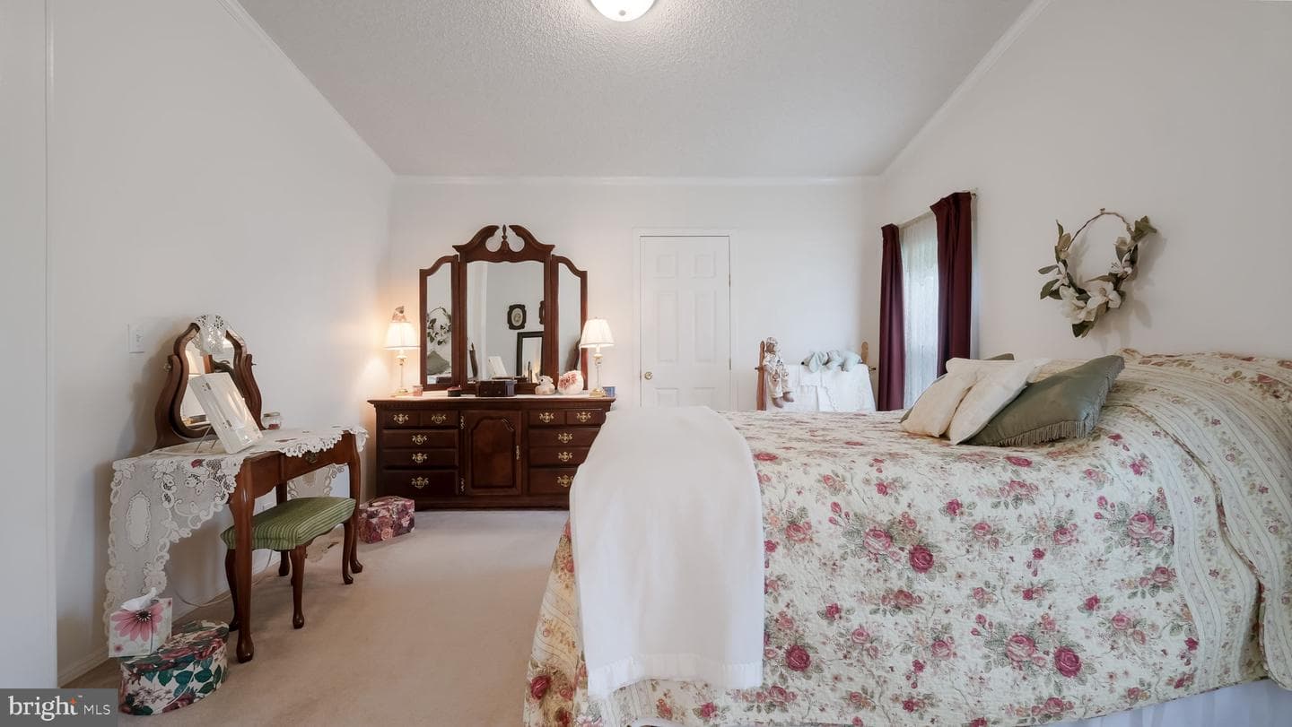 416 Westbury Drive photo 22