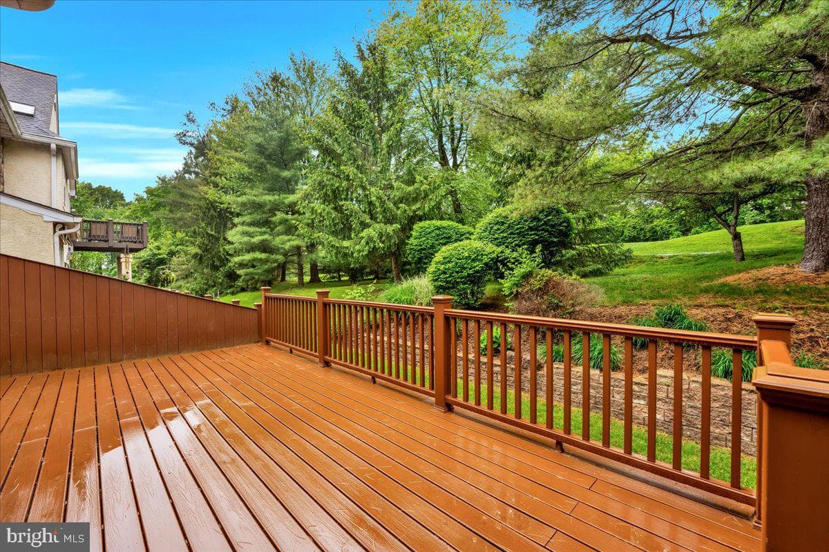 1150 Harrogate Way photo 29