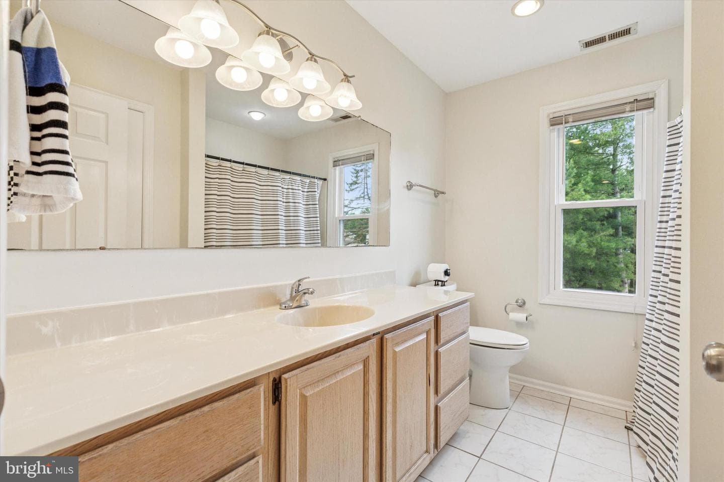 112 Abbey Drive photo 30