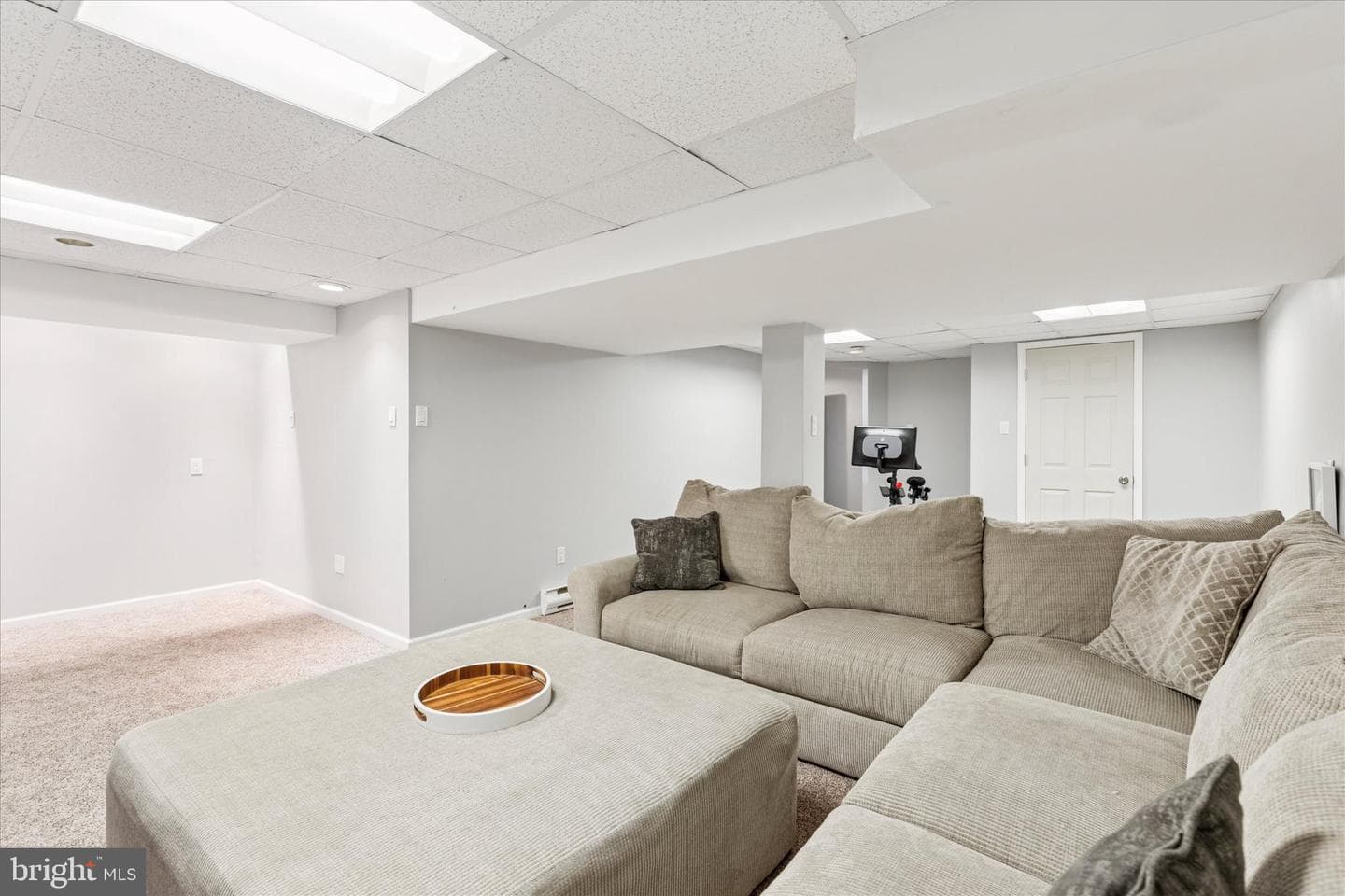 112 Abbey Drive photo 33