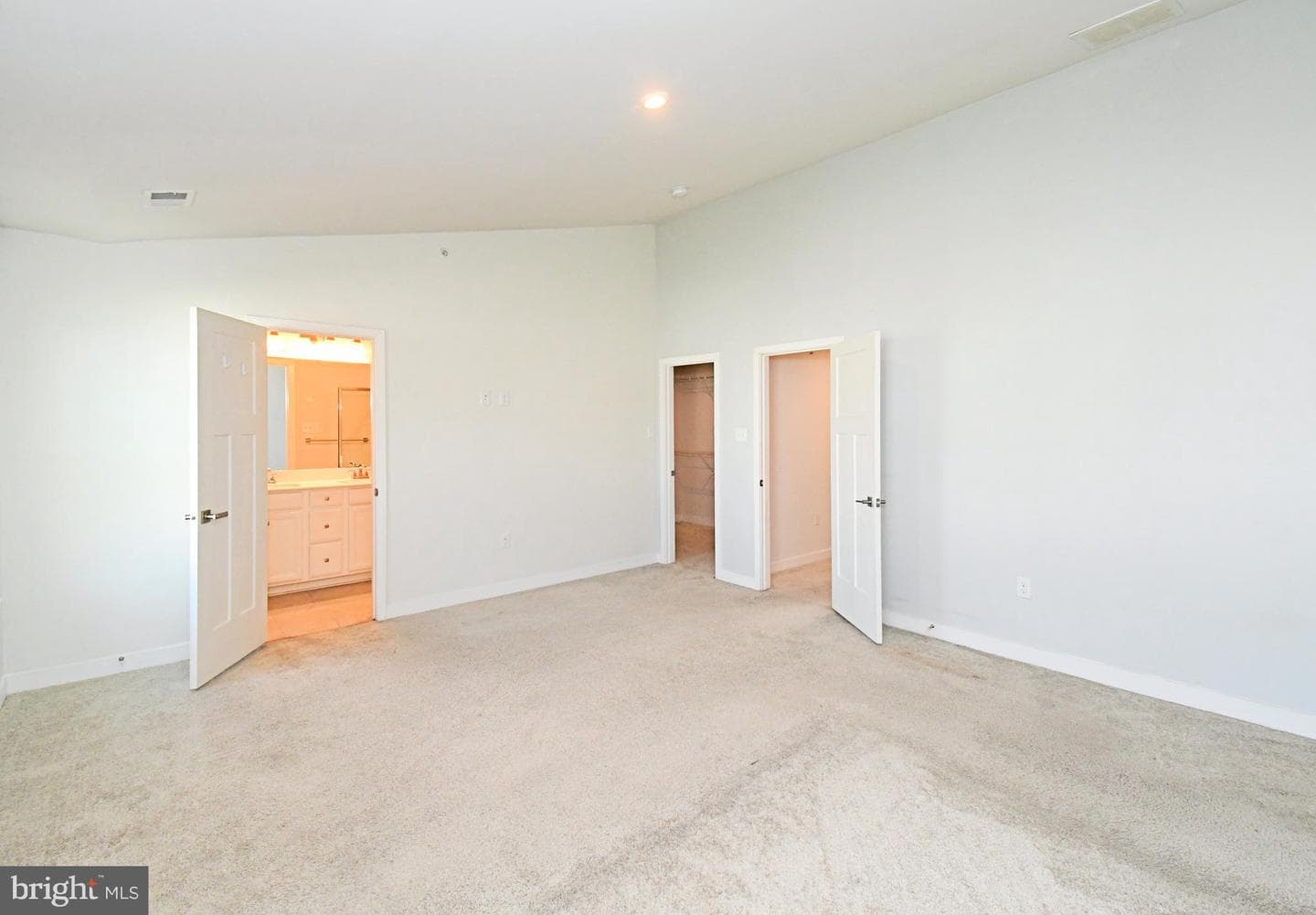 8043 Milltown Circle photo 28