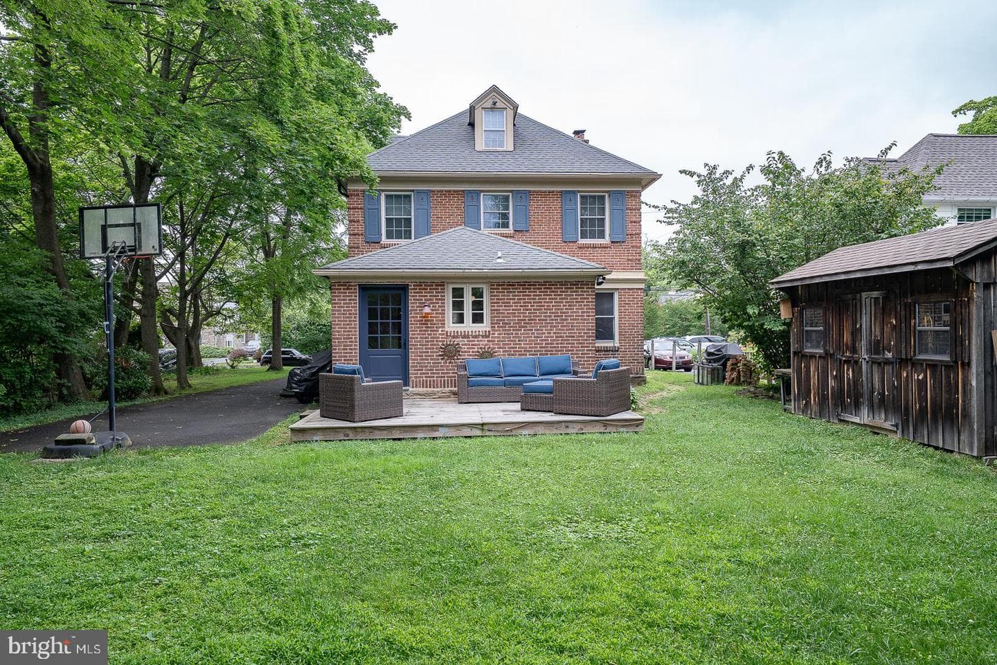 8317 High School Road photo 52