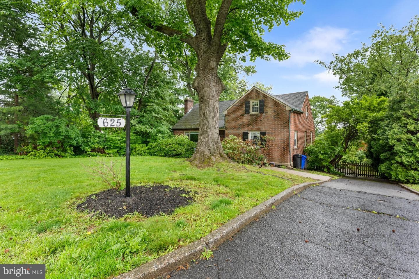 625 Lindley Road photo 2