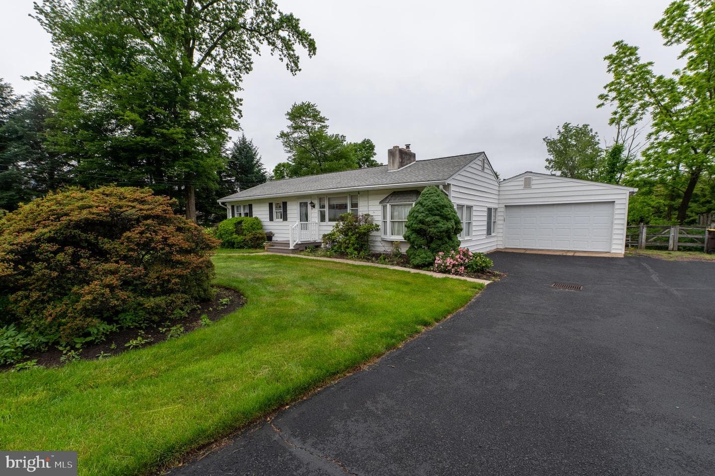 212 Ruth Avenue photo 2