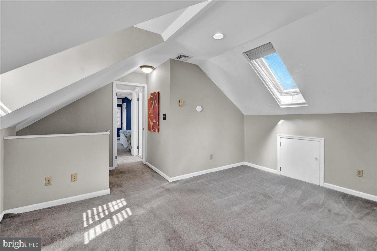 802 E Prospect Avenue photo 26