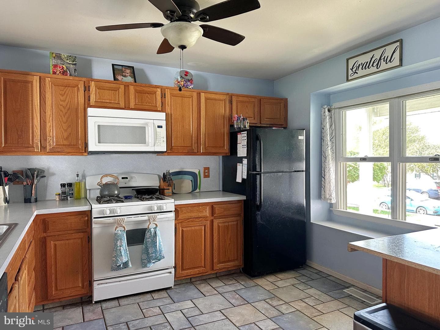584 Meadow Lane photo 9