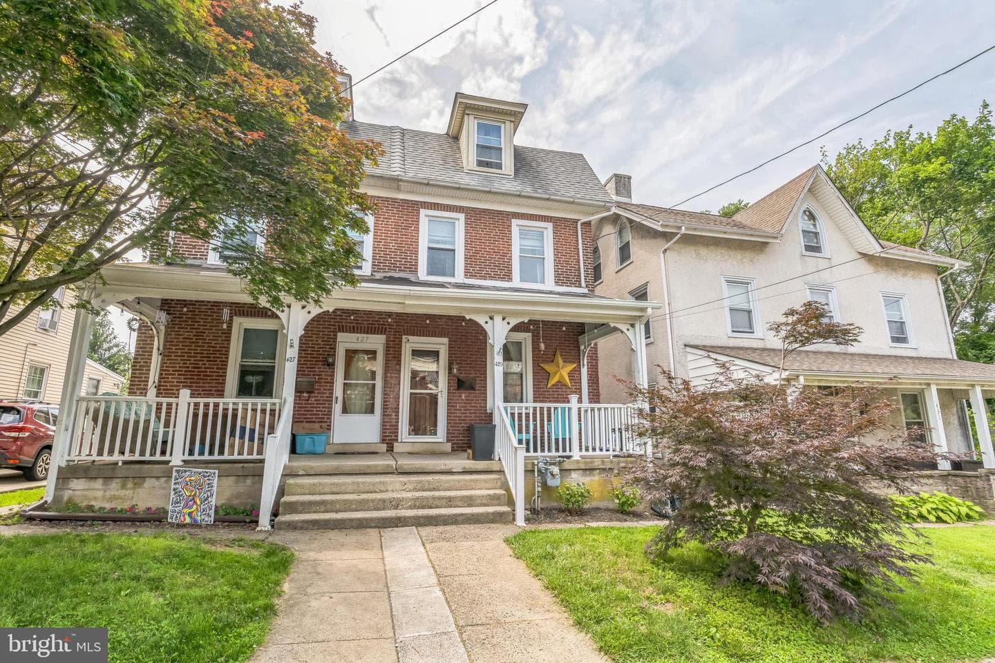 429 Maple Street photo 1