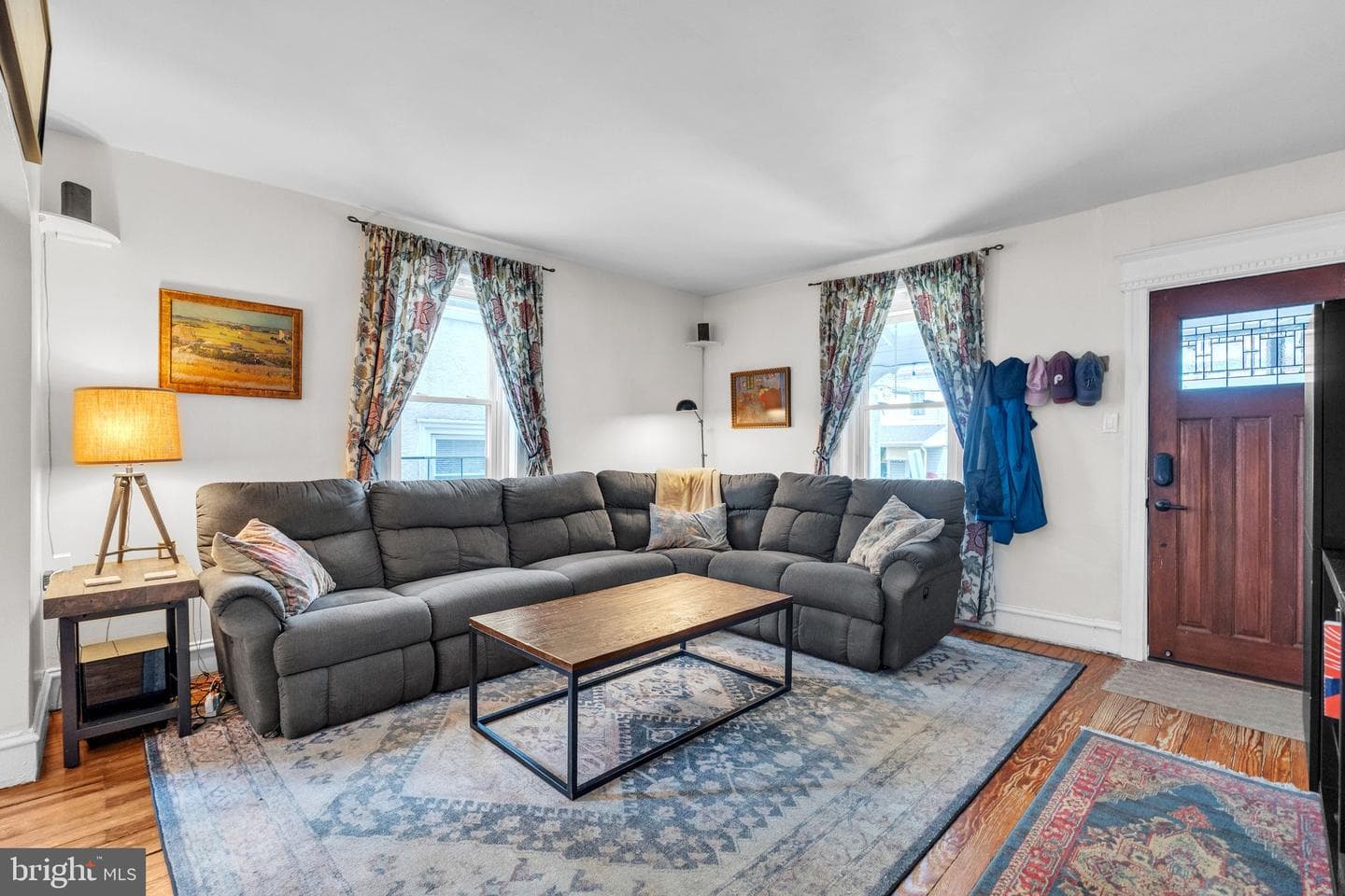 429 Maple Street photo 5