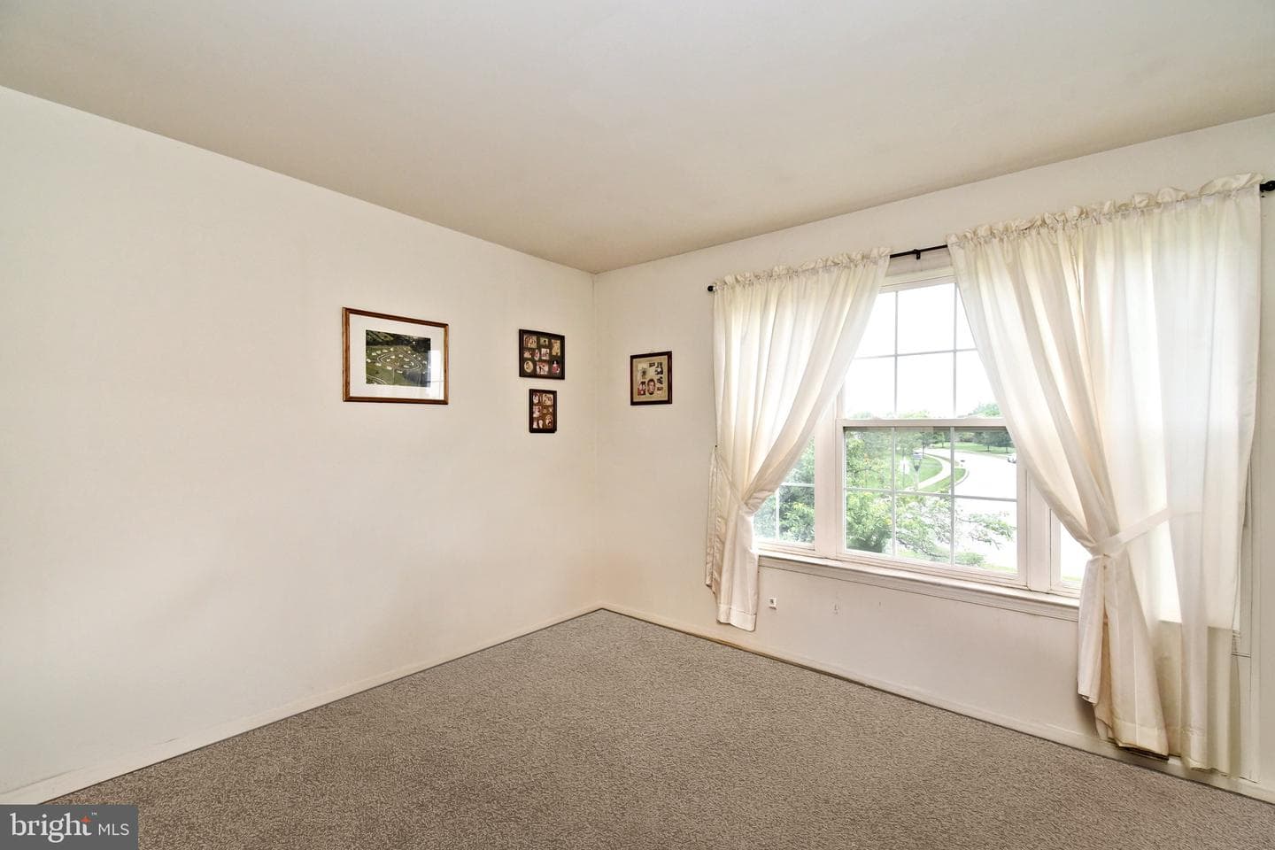 703 Gregory Drive photo 29