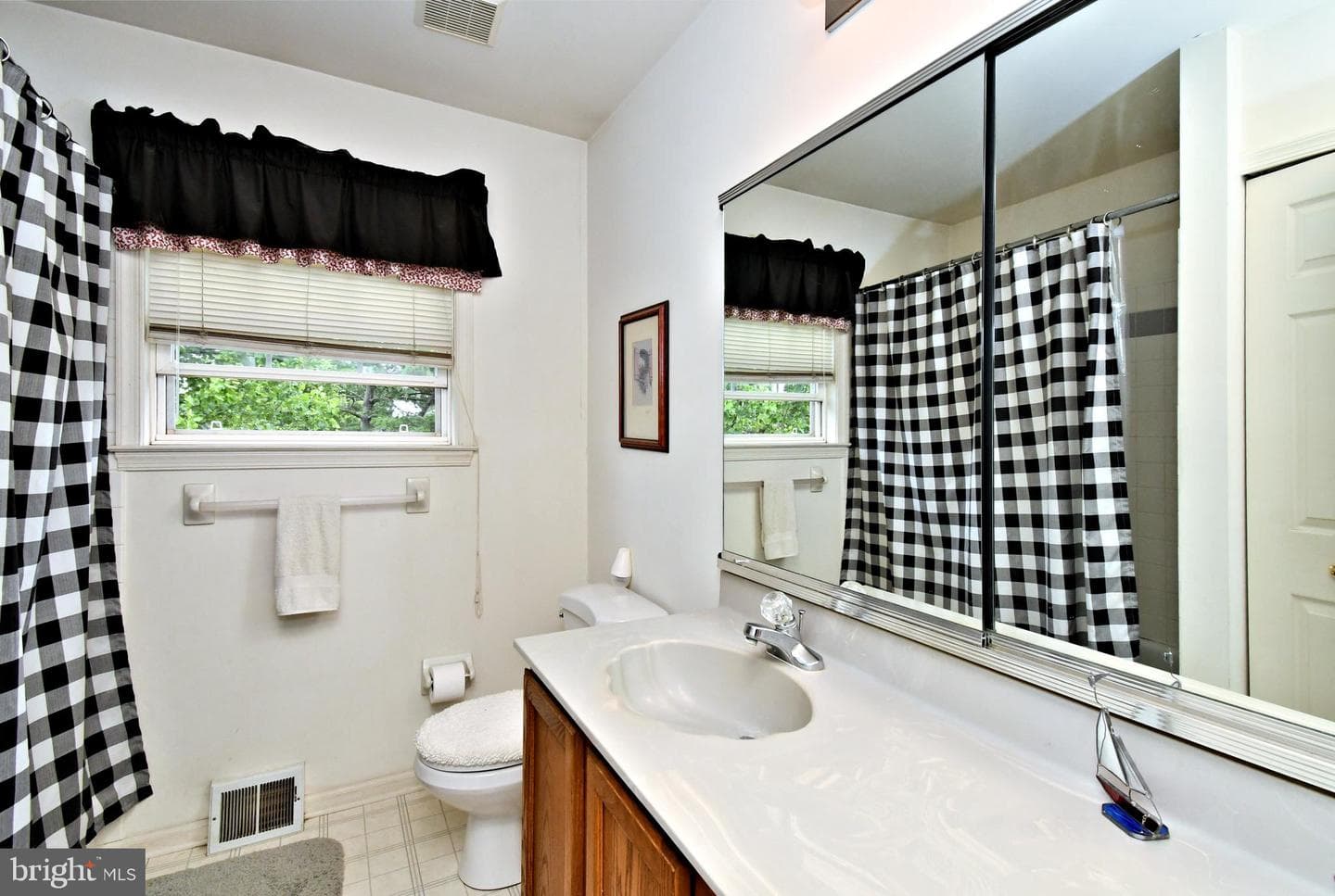 703 Gregory Drive photo 31