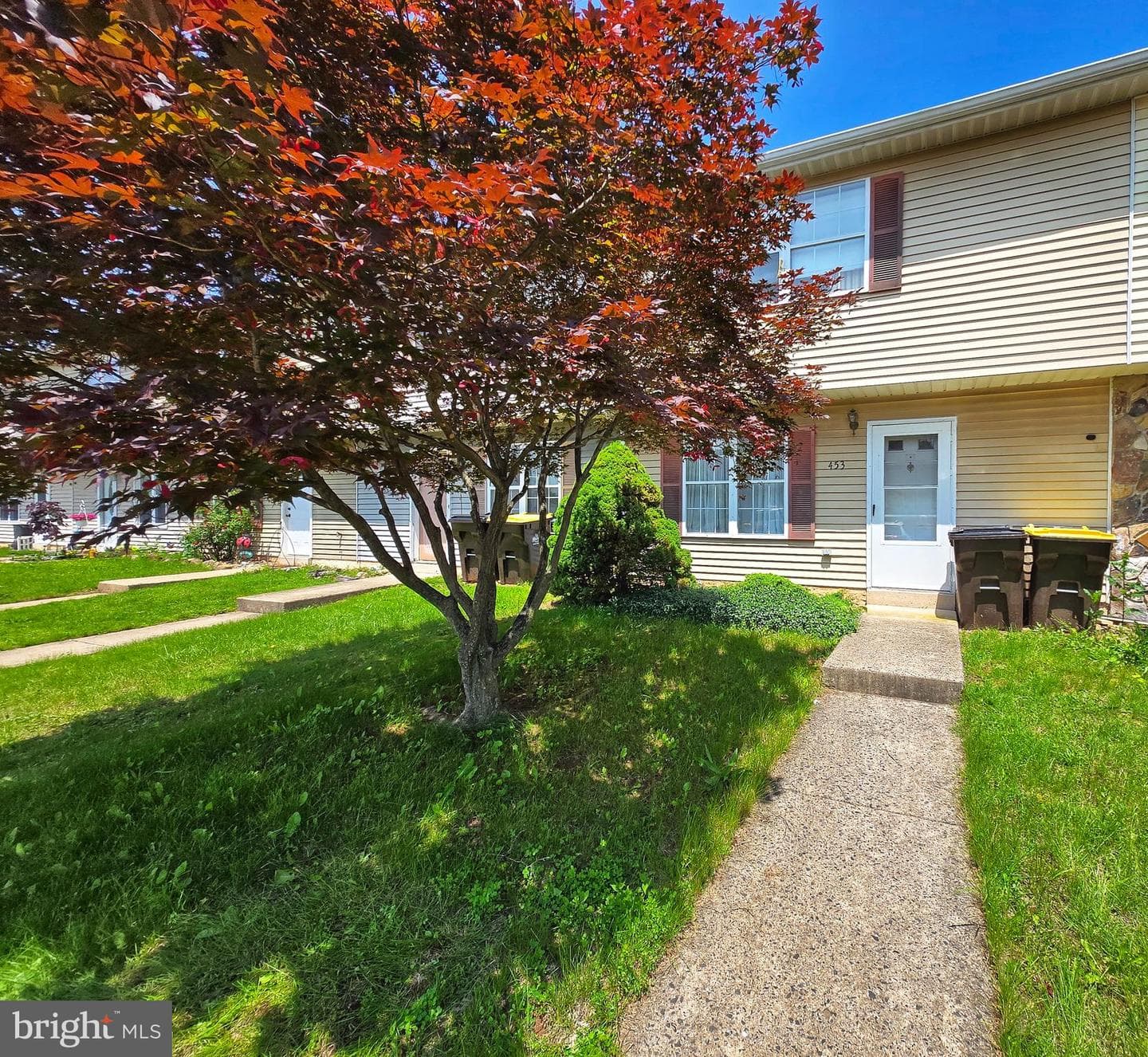 453 Blaker Drive photo 2