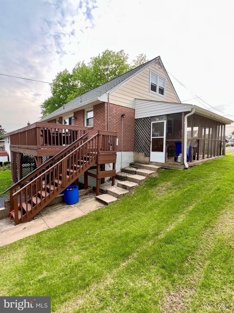 838 N Hanover Street photo 23