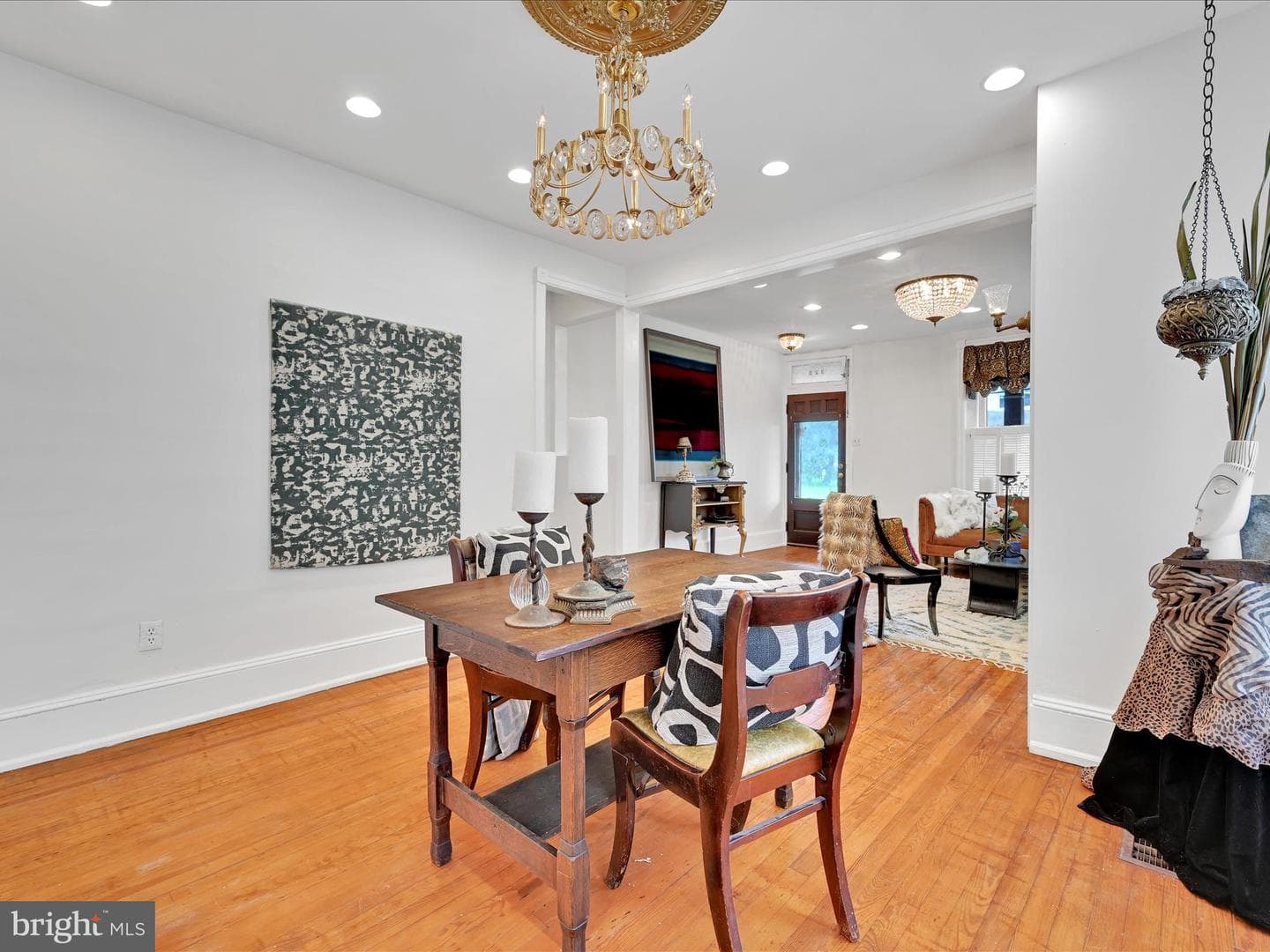 320 W Walnut Street photo 10