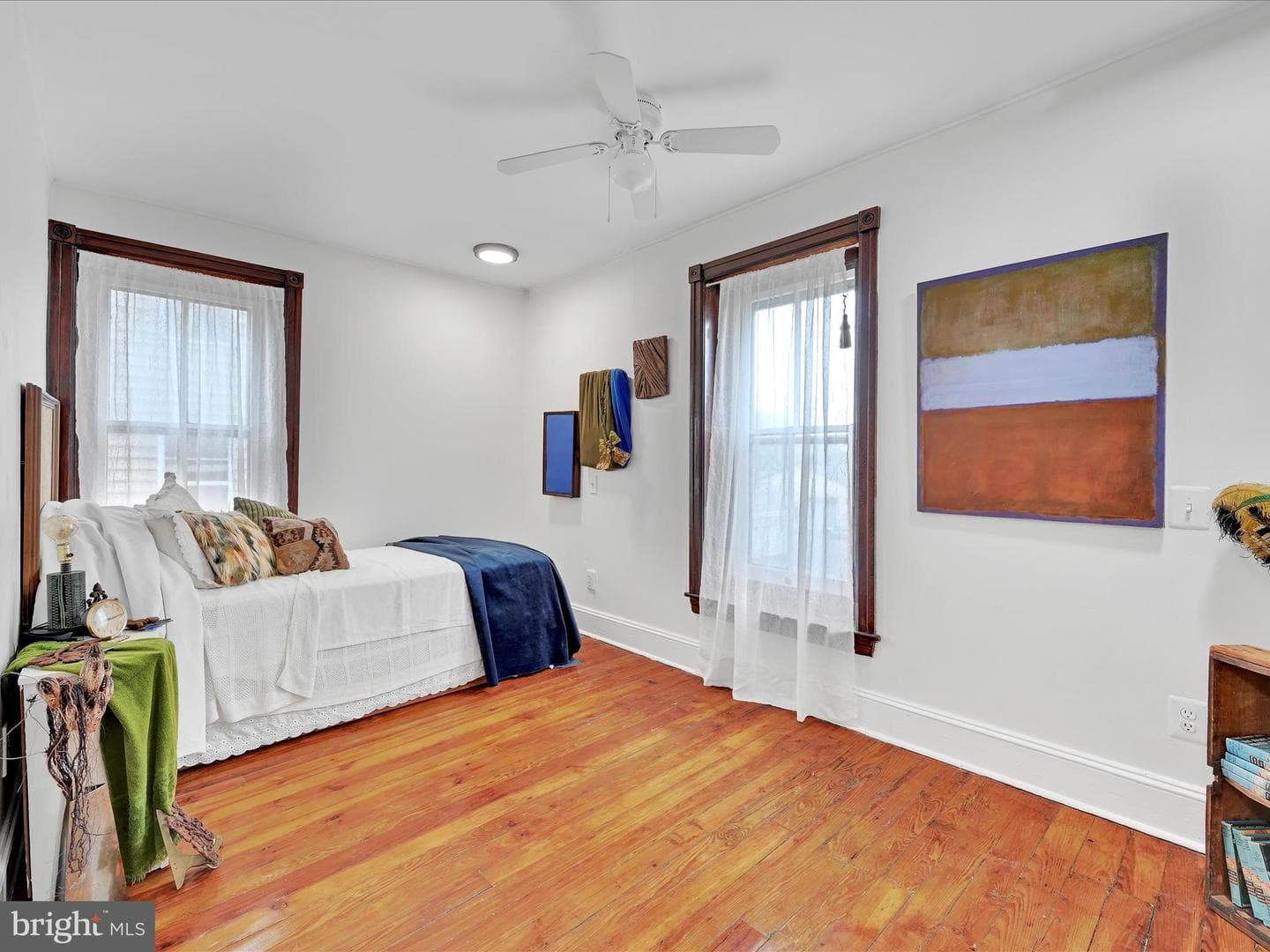 320 W Walnut Street photo 19