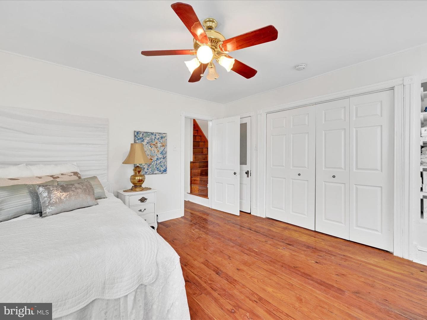 320 W Walnut Street photo 25