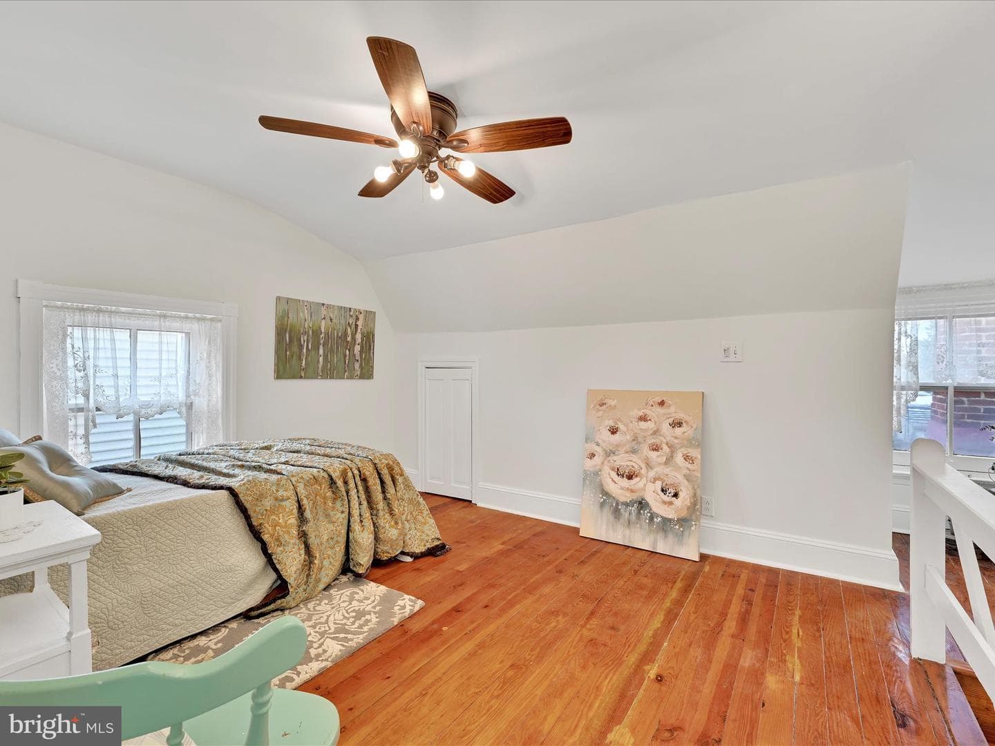320 W Walnut Street photo 27