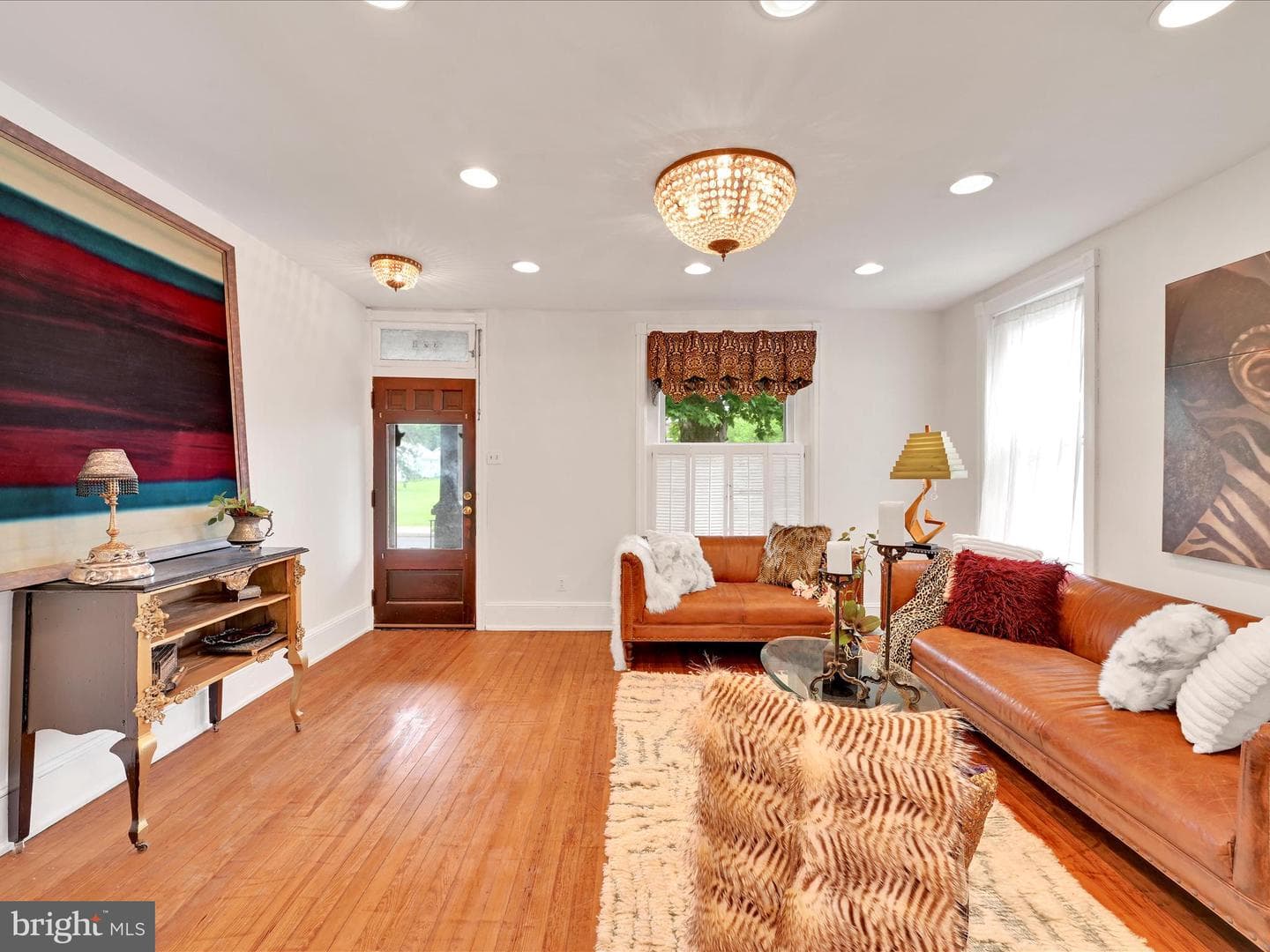 320 W Walnut Street photo 8