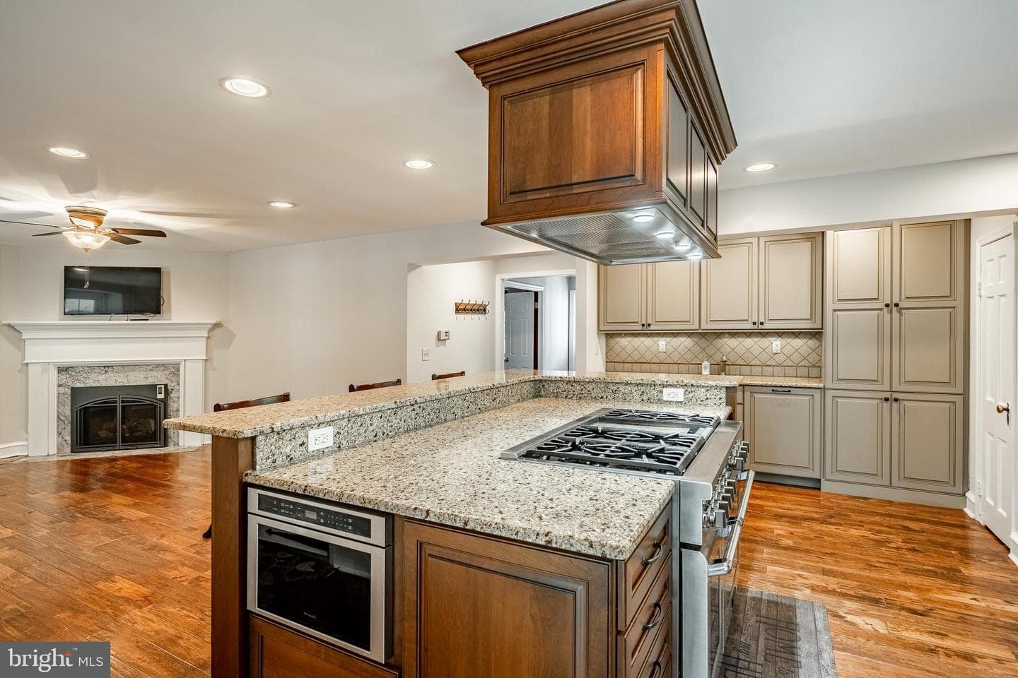 349 Brighton Road photo 10