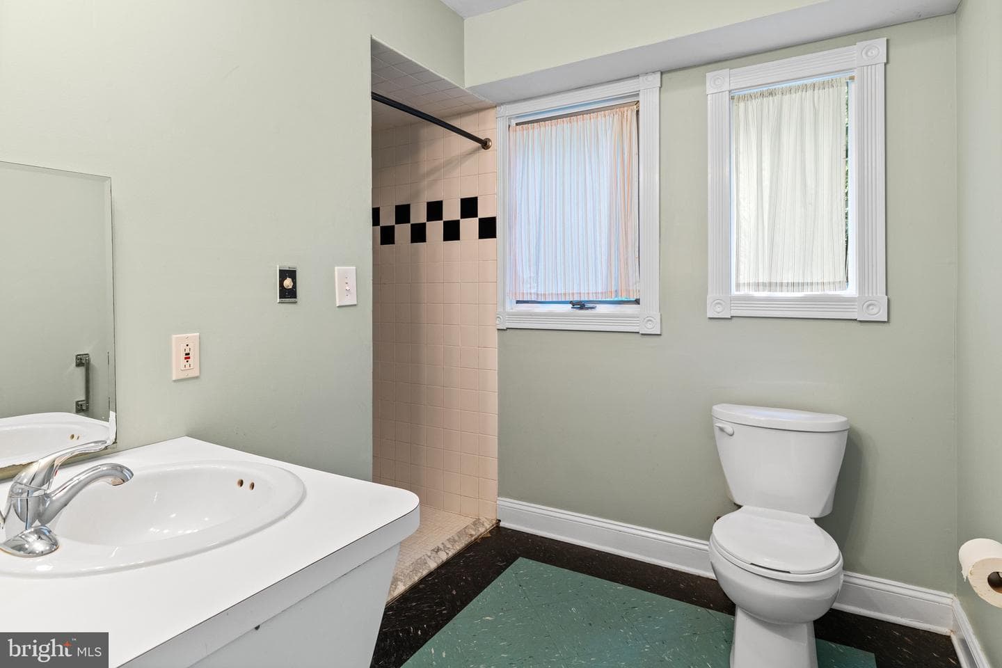 110 Cliff Terrace photo 16
