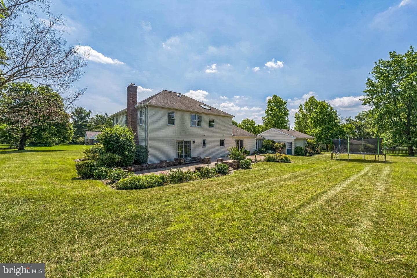 917 Plymouth Road photo 28