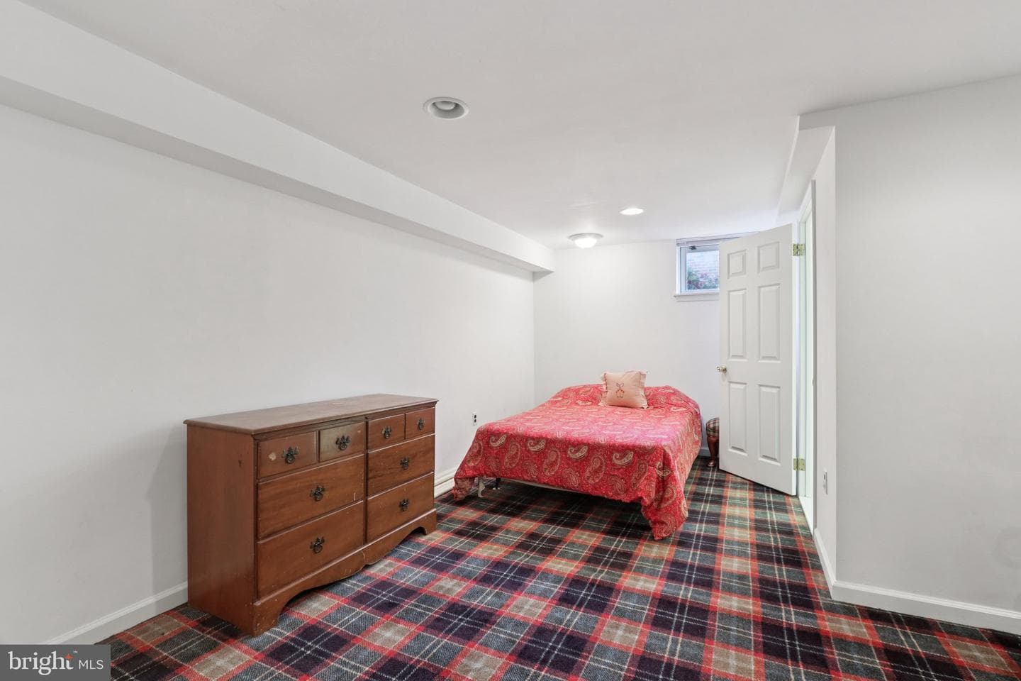 407 Pinecrest Road photo 30