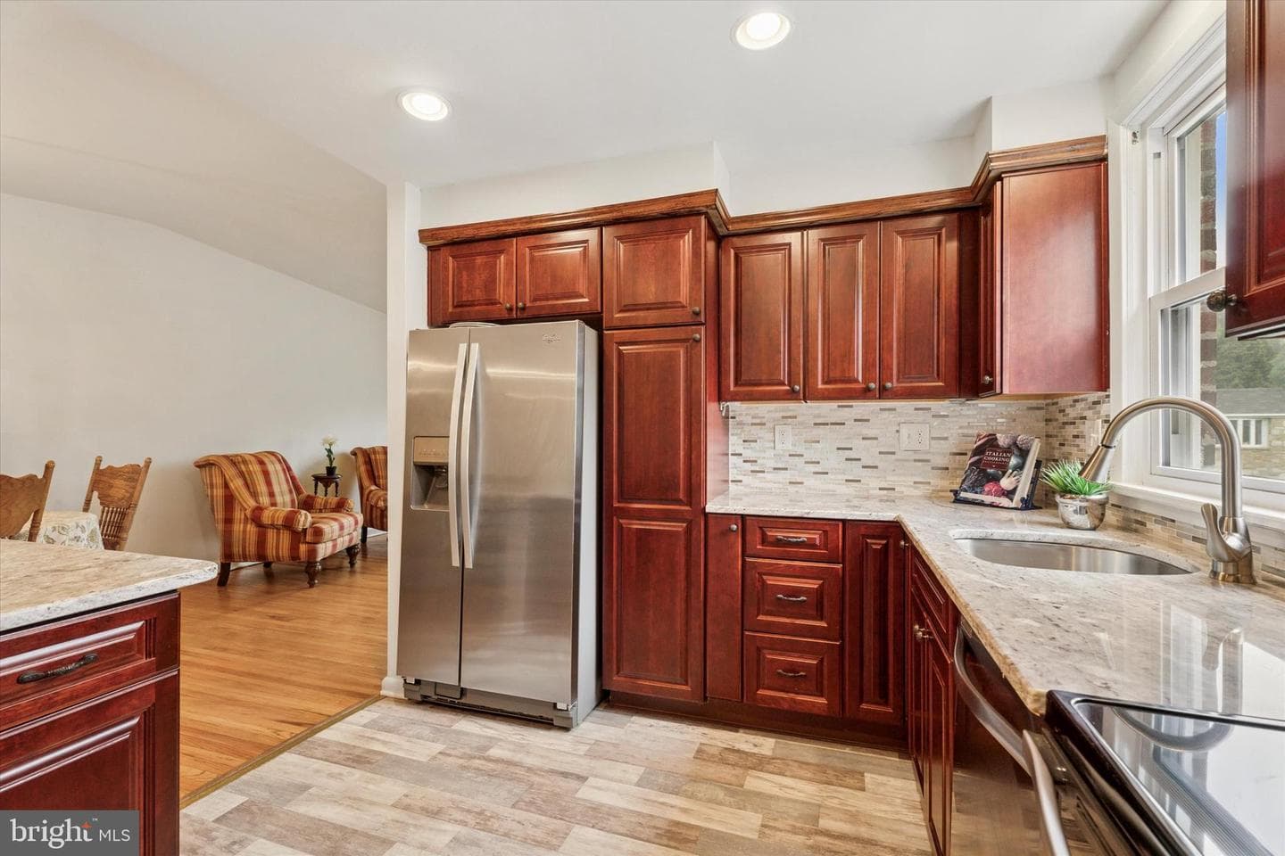 575 Wanamaker Road photo 6