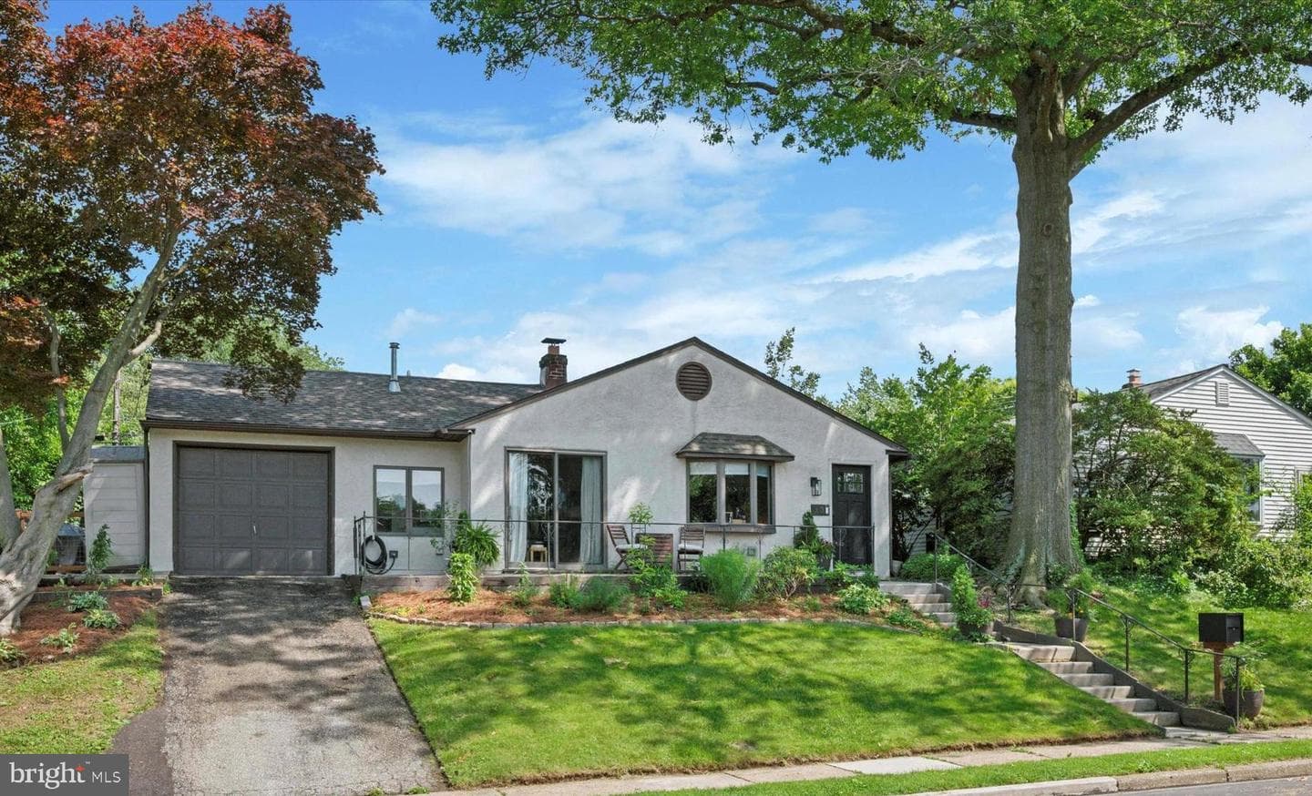 33 Wyndmoor Drive photo 1