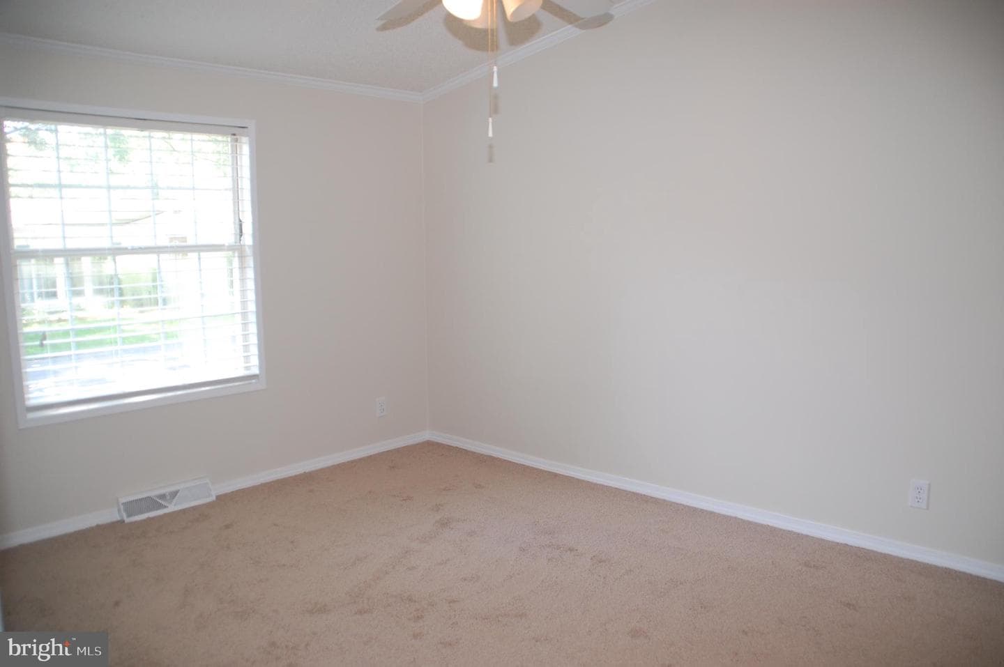425 Westbury Drive photo 28
