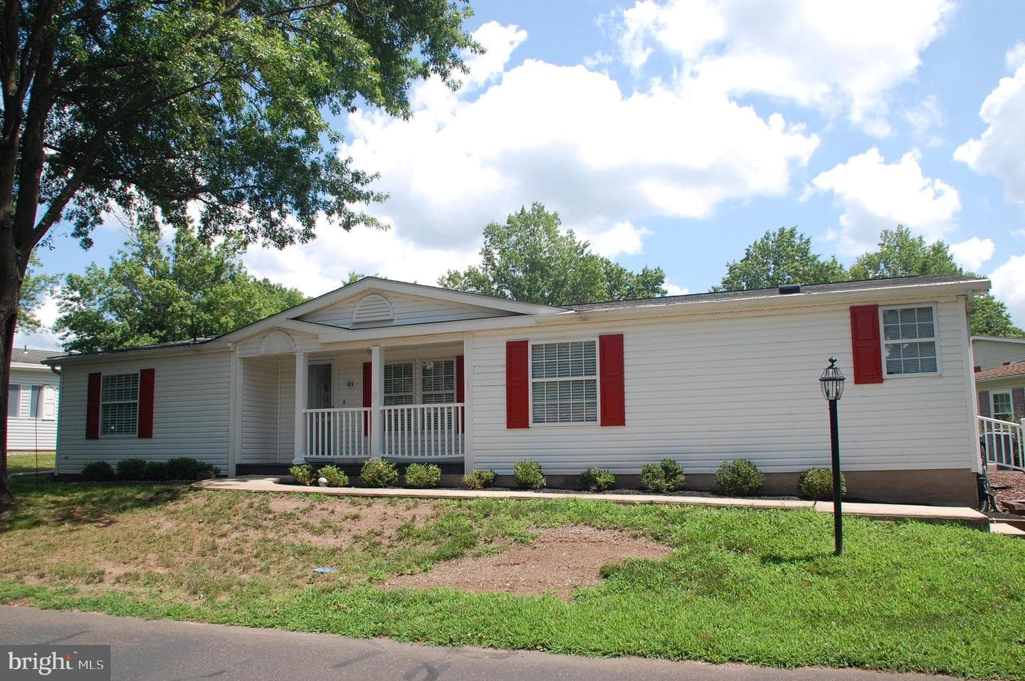 425 Westbury Drive photo 69
