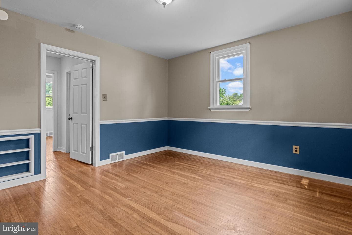742 Tennis Avenue photo 11