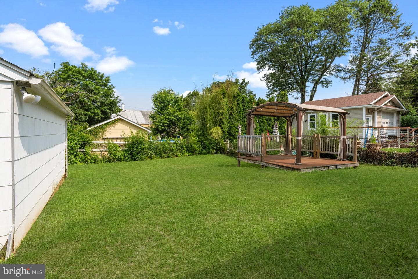 742 Tennis Avenue photo 24