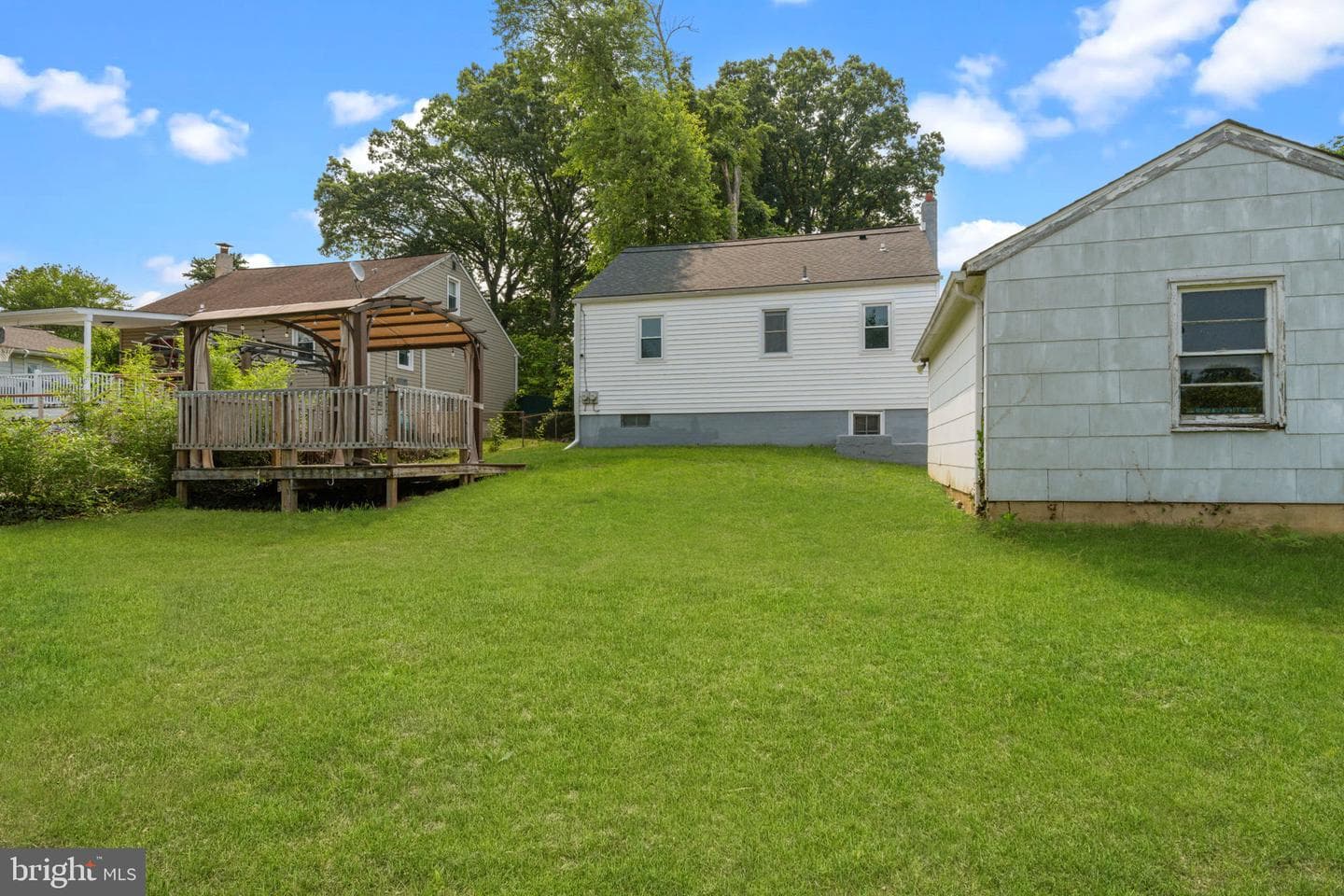 742 Tennis Avenue photo 26