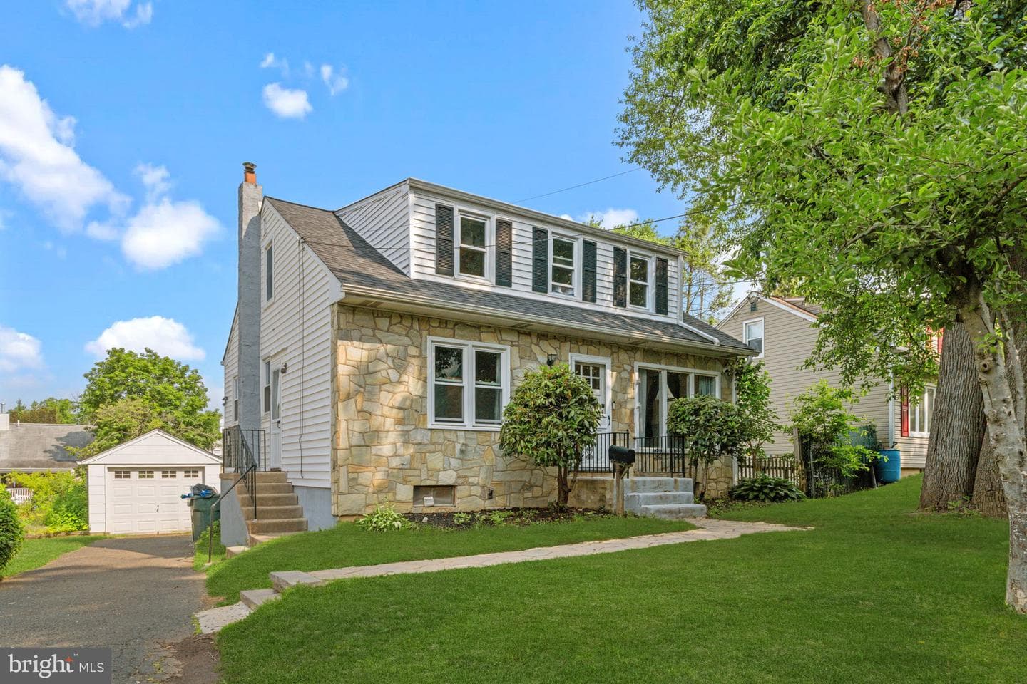 742 Tennis Avenue photo 29
