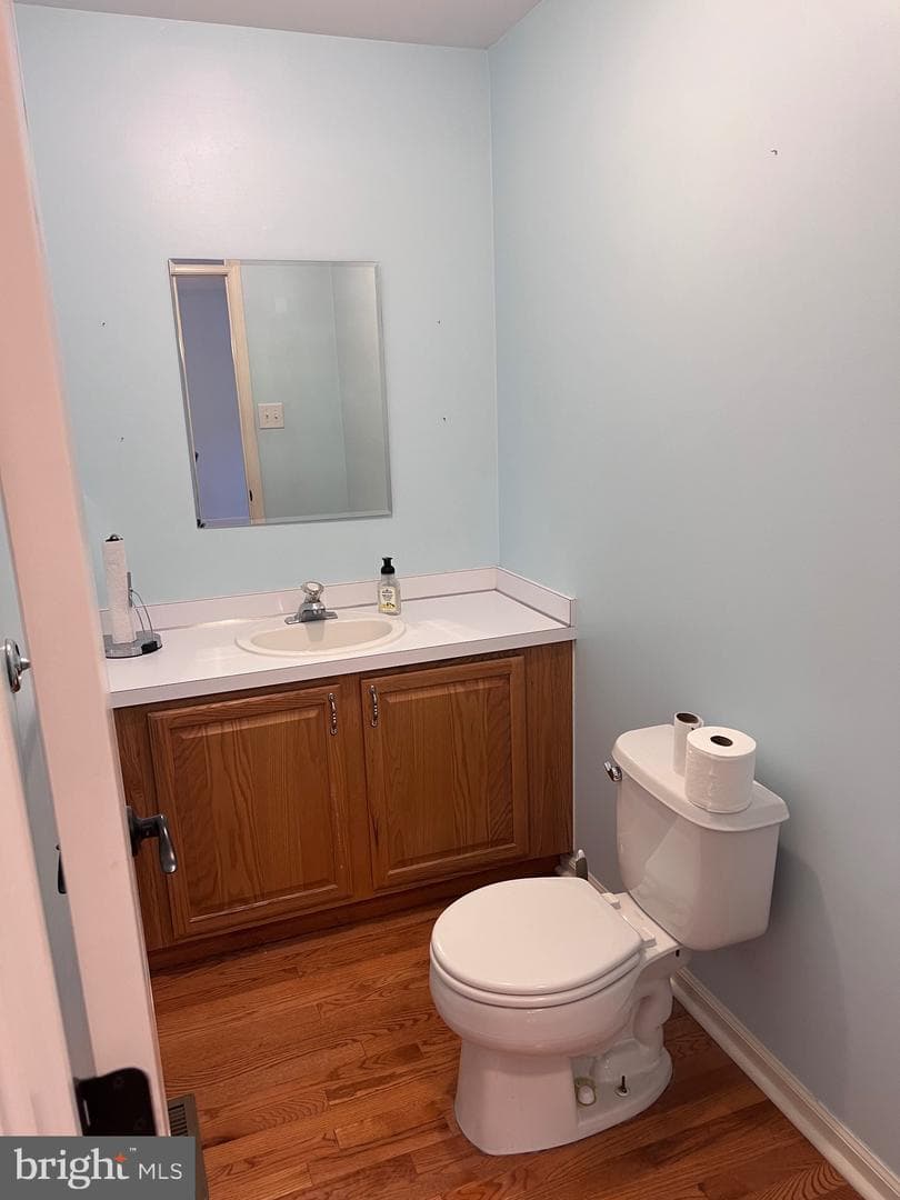 674 Honeysuckle Way photo 29