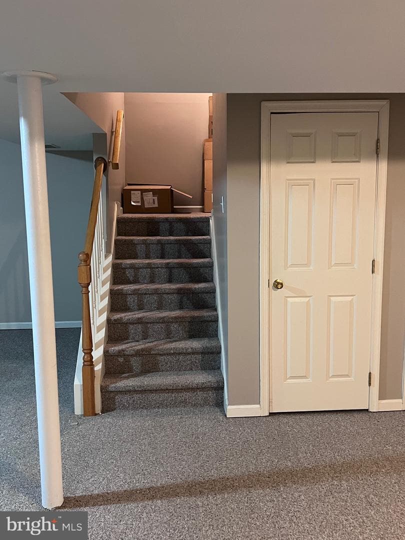 674 Honeysuckle Way photo 33