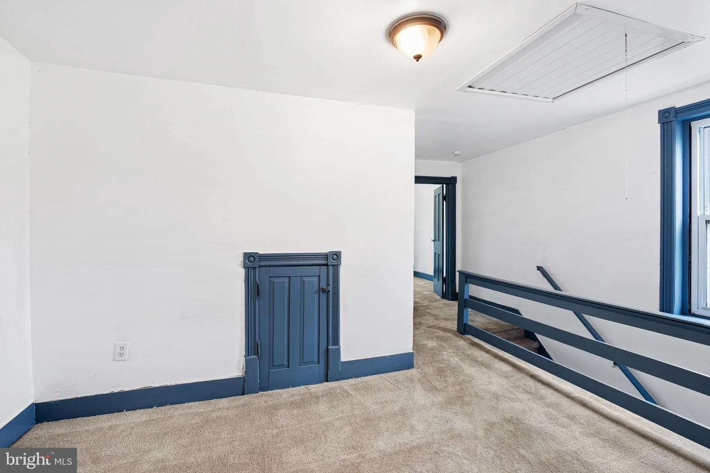 377 N Evans Street photo 12