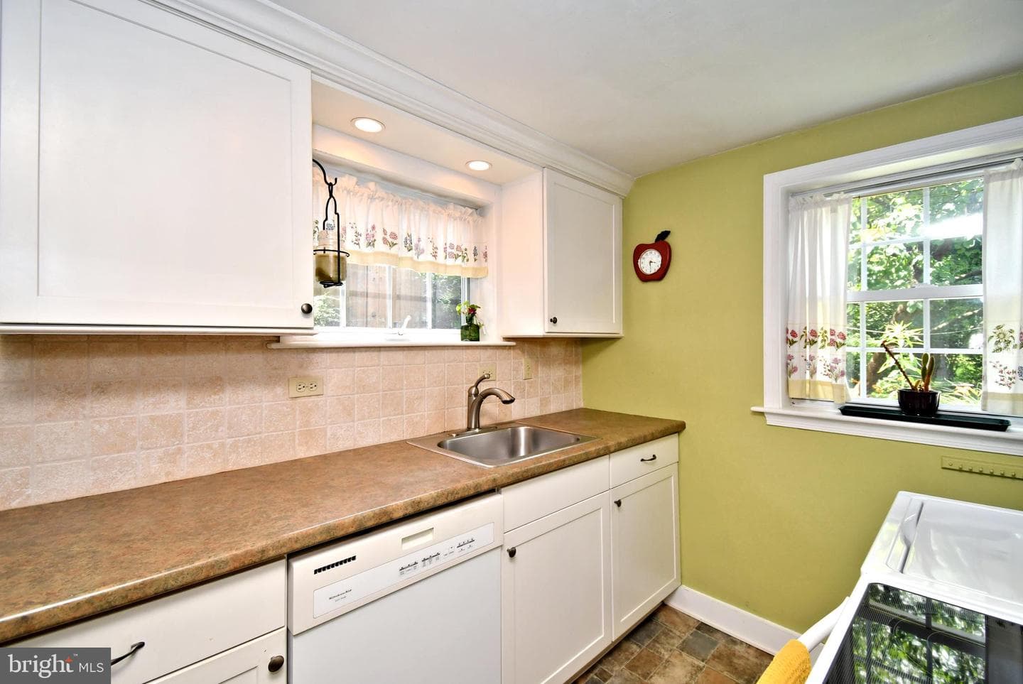 2228 Hillthorpe Avenue photo 15