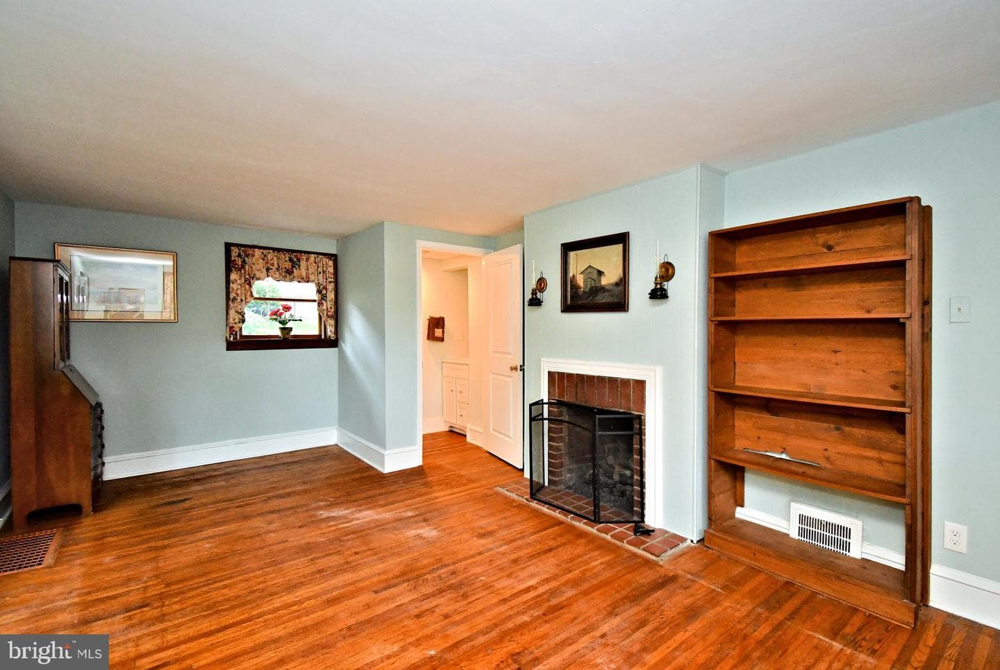 2228 Hillthorpe Avenue photo 6