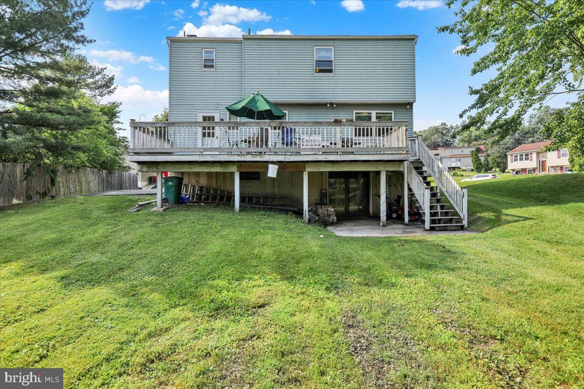 1048 Acorn Way photo 26