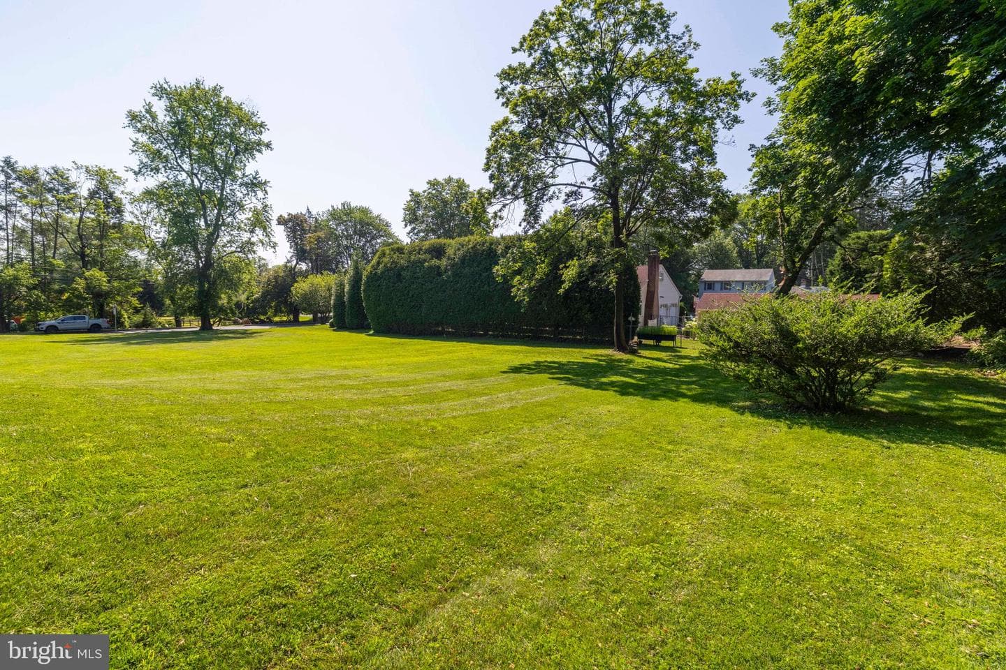 2300 Pioneer Road photo 28