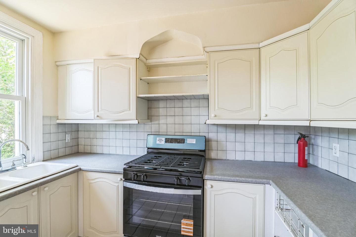 1712 Chelsea Road photo 10