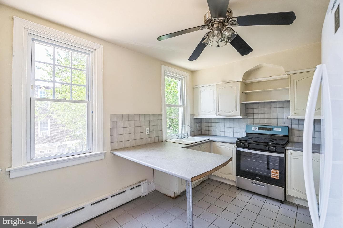 1712 Chelsea Road photo 11